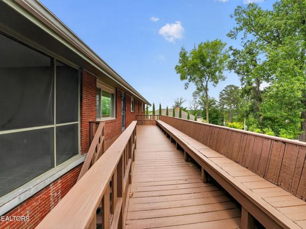 7501 Sheffield Drive, Knoxville, TN 37909