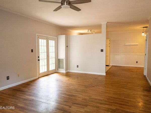 1728 Stone Hedge Drive, Knoxville, TN 37909