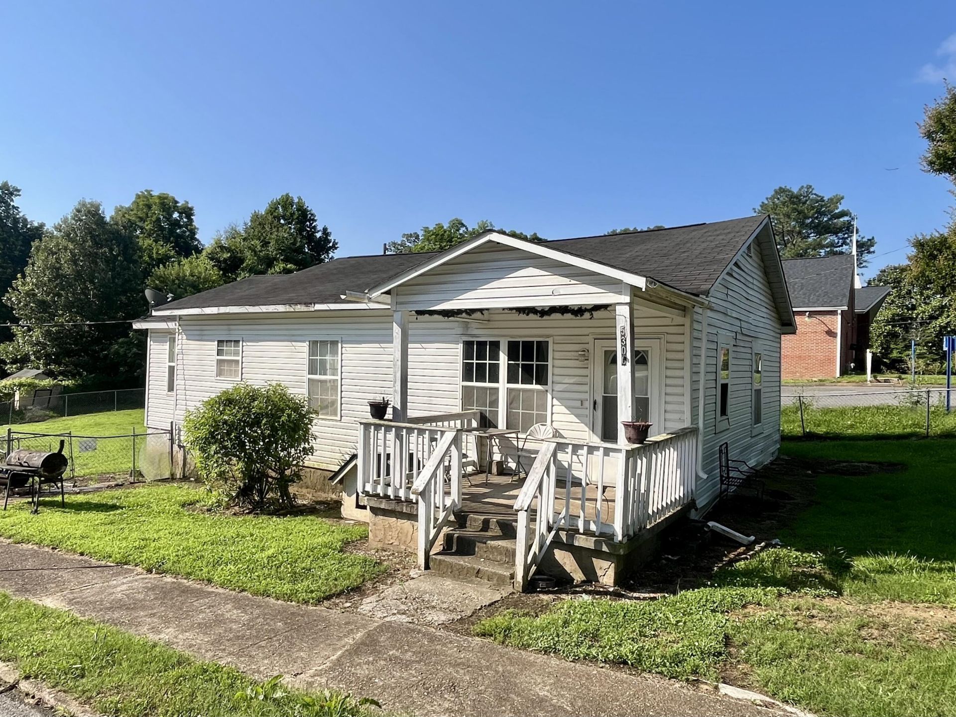 5300 Slayton Avenue, Chattanooga, TN 37416 Main Photo
