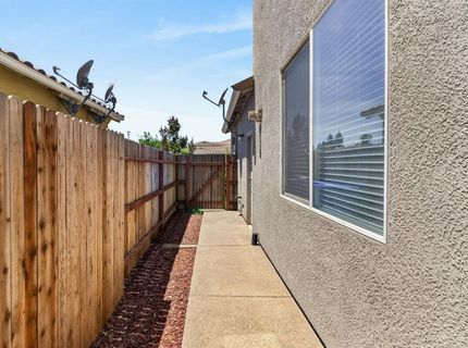 9472 Rhone Valley Way, Elk Grove, CA 95624 Photo