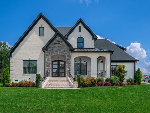 887 Harrisburg Ln, Mount Juliet, TN 37122