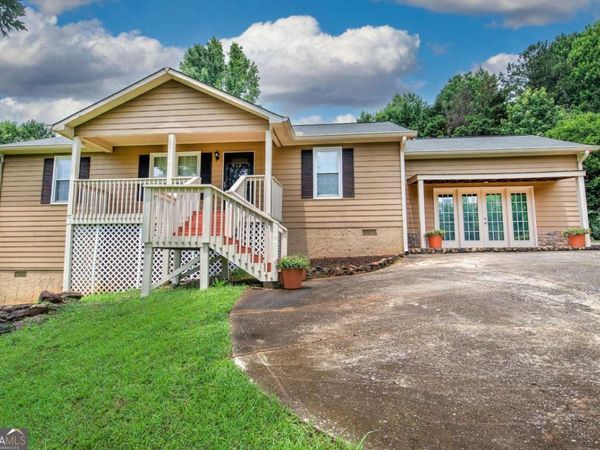 427 Jewell Cole Road, Hiram, GA 30141