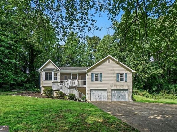 331 Creekbend Drive, Woodstock, GA 30188