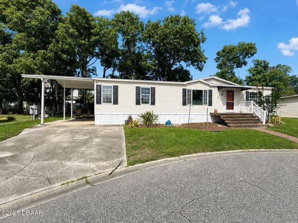 33 Cherrywood Court, South Daytona, FL 32119