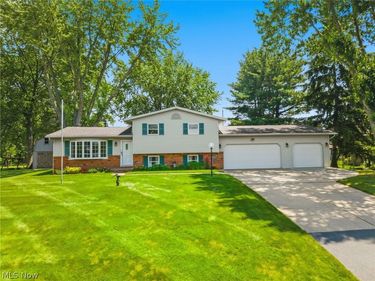 8540 Morrilton Circle NW, North Canton, OH 44720