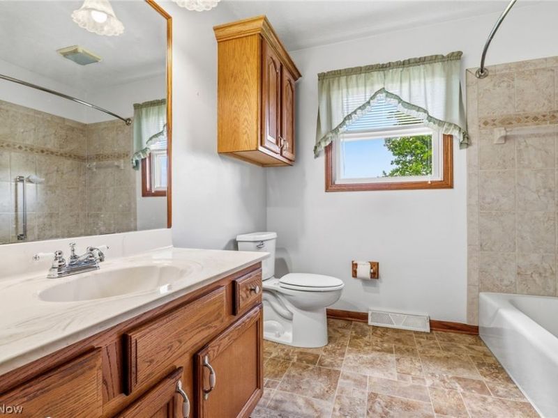 8540 Morrilton Circle NW, North Canton, OH 44720 Photo 20