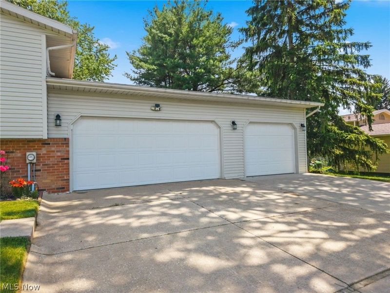 8540 Morrilton Circle NW, North Canton, OH 44720 Photo 4