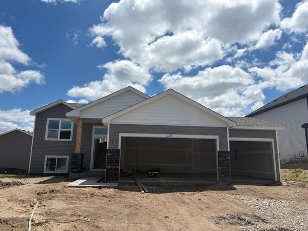 1213 Deerpath Drive NE, Hanover, MN 55341