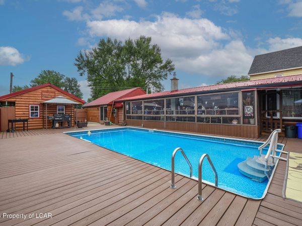 566 Nanticoke Street, Hanover Township, PA 18706
