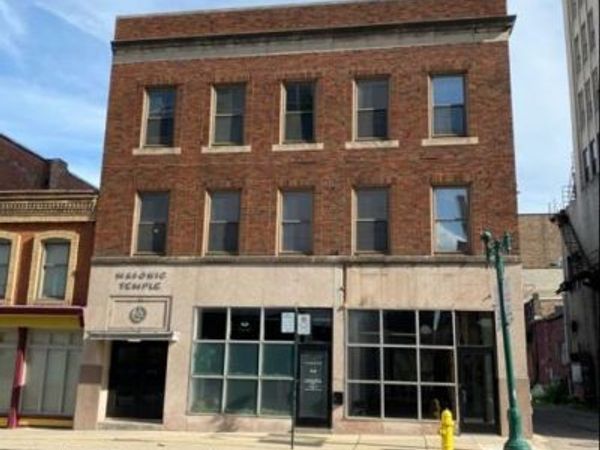 20 E Lawrence Street, Pontiac, MI 48342