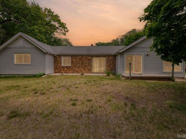 19227 Gudith Road, Brownstown Township, Mi 48183