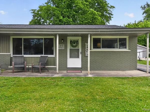 2614 Penna Drive, West Bloomfield Twp, MI 48324