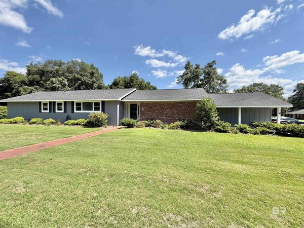 199 W Oak Street, Atmore, AL 36502