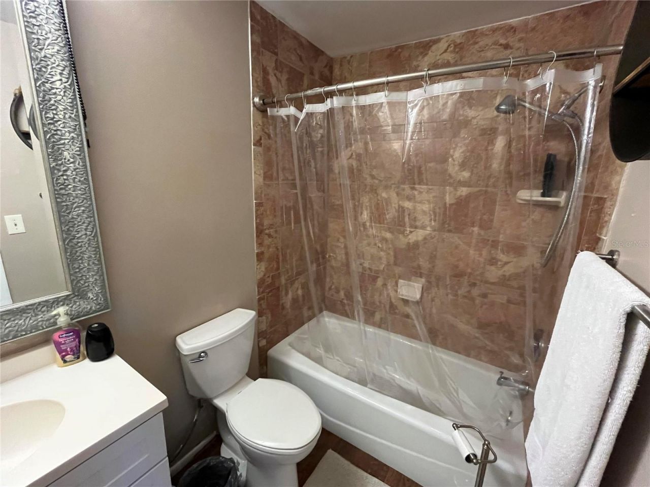 2632 Hidden Lake Dr N , Unit B, Sarasota, FL 34237 Photo