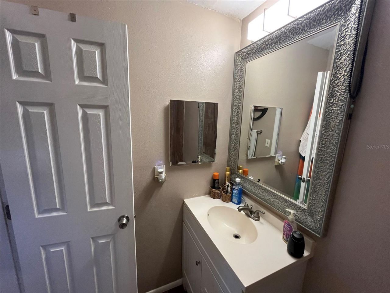 2632 Hidden Lake Dr N , Unit B, Sarasota, FL 34237 Photo