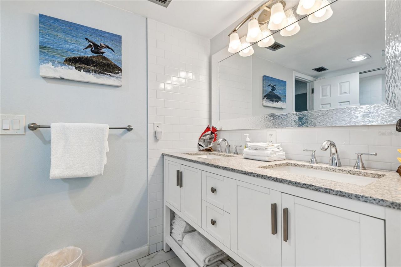 230 Medallion Boulevard , Unit E, Madeira Beach, FL 33708 Photo