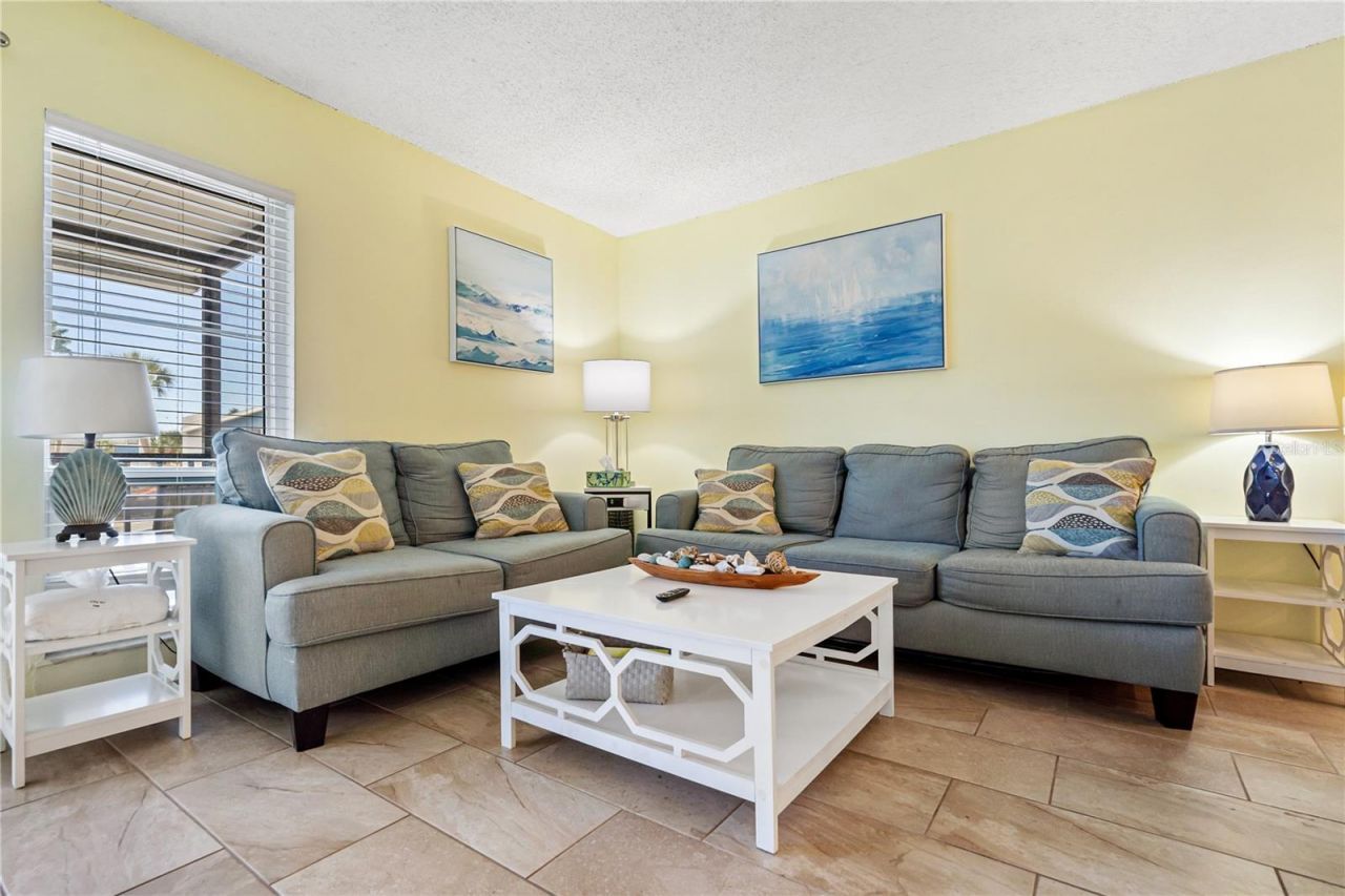 230 Medallion Boulevard , Unit E, Madeira Beach, FL 33708 Photo