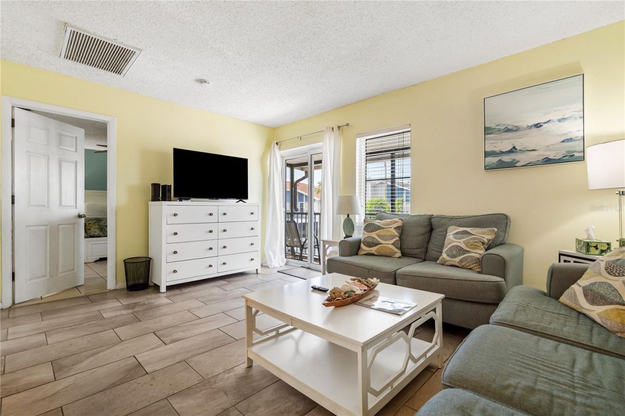 230 Medallion Boulevard , Unit E, Madeira Beach, FL 33708 Photo