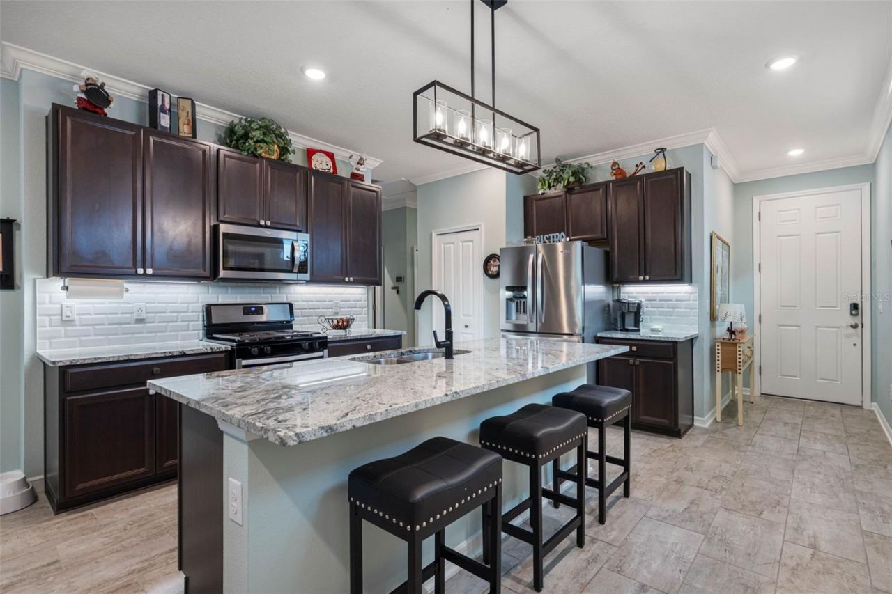 5513 Los Robles Court, Palmetto, FL 34221 Photo