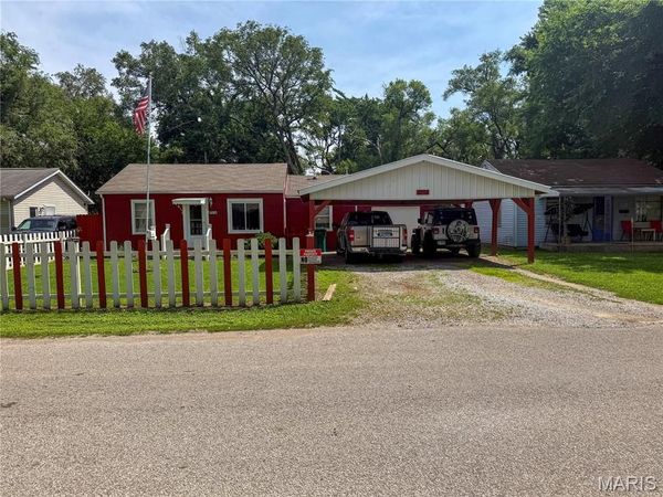1207 Richard Drive , Cahokia, IL 62206