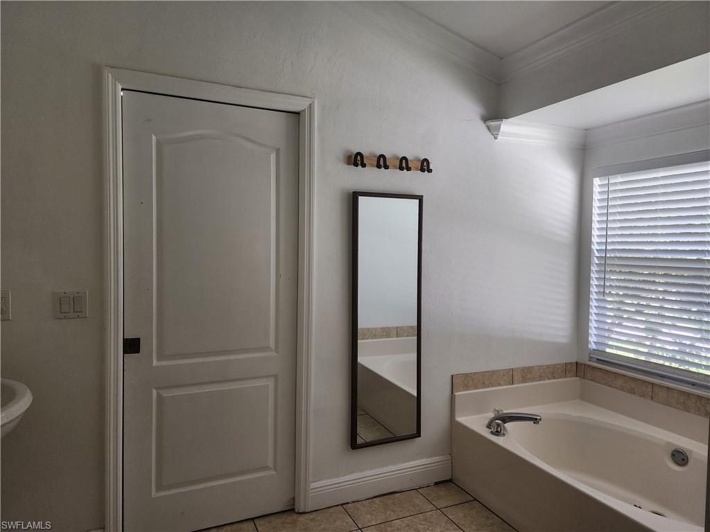 111 2nd St Se, Naples, FL 34117 Photo