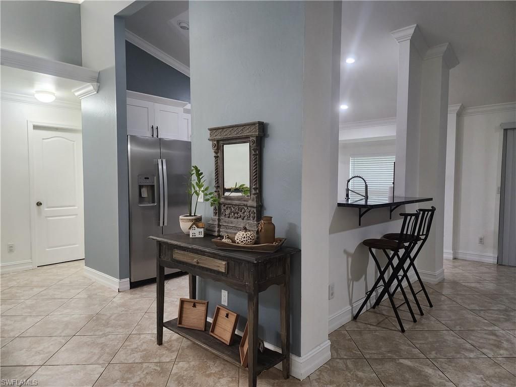 111 2nd St Se, Naples, FL 34117 Photo