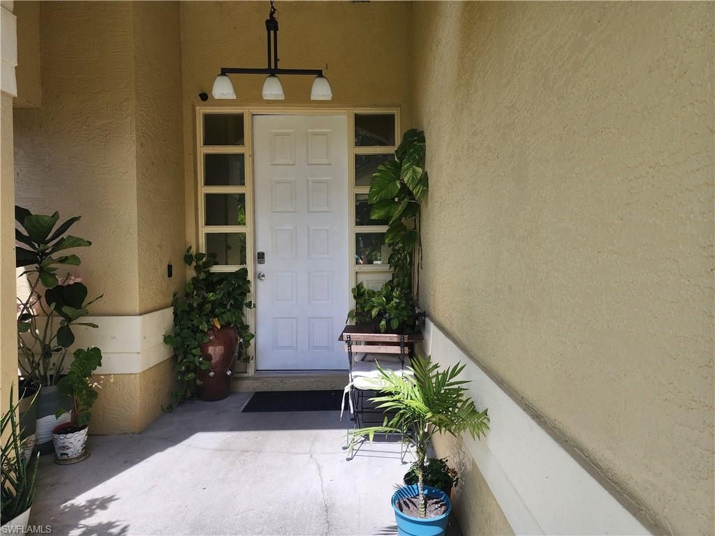 111 2nd St Se, Naples, FL 34117 Photo