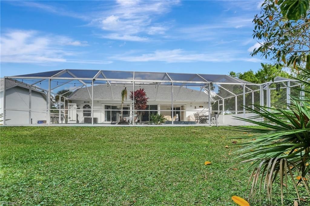 809 Robert Ave , Lehigh Acres, FL 33936 Photo