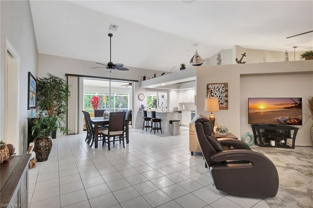 809 Robert Ave , Lehigh Acres, FL 33936 Photo