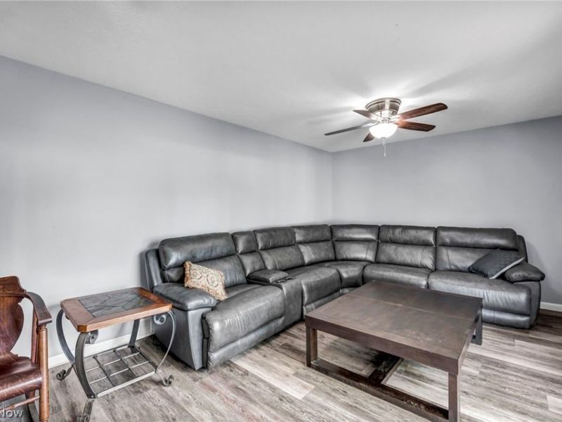 7386 Primrose Drive, Mentor on the Lake, OH 44060 Photo 8