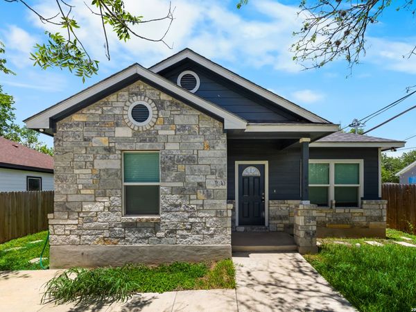 479 Corliss, San Antonio, TX 78220