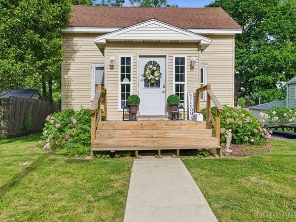 1034 Somonauk Street , Sycamore, IL 60178