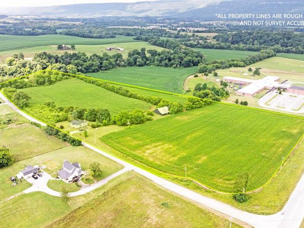 14329 Lower East Valley Road, Pikeville, TN 37367