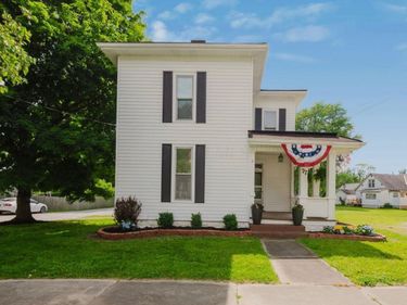 77 S Hartford Avenue , Centerburg, OH 43011
