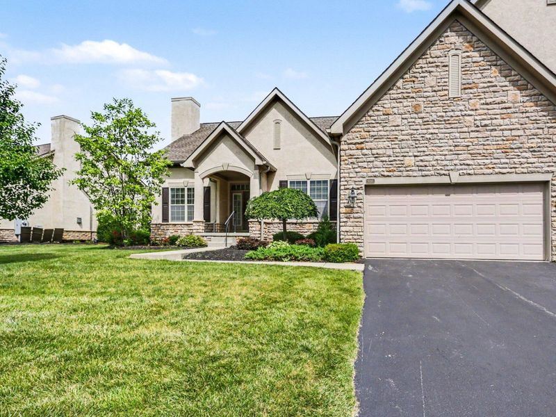 4848 Scenic Creek Drive, Powell, OH 43065 Photo 2