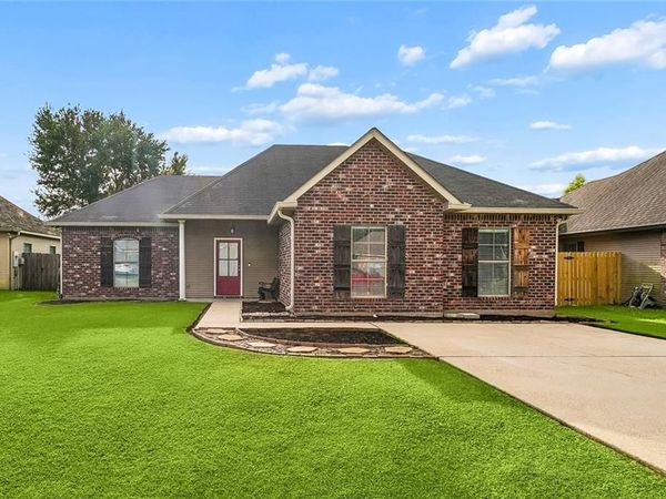 70058 3RD Street , Covington, LA 70433