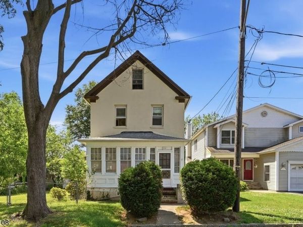 114 Franklin Pl, Roselle Park, NJ 07204