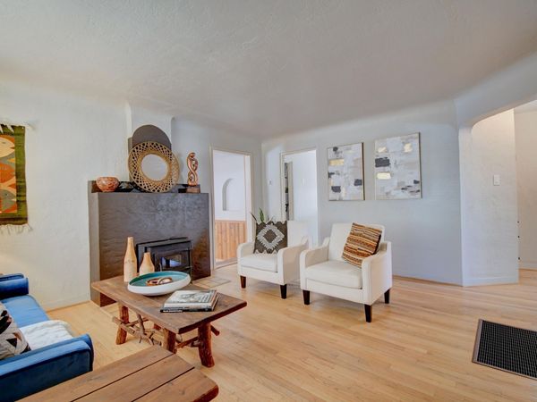 1515 Hermosa Drive SE, Albuquerque, NM 87108