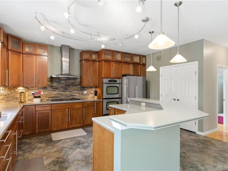12196 Kilbride Drive, Cincinnati, OH 45251 Photo 16