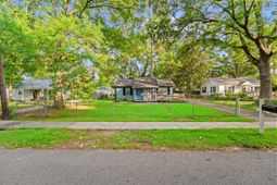 707 15th Court  photo 4
