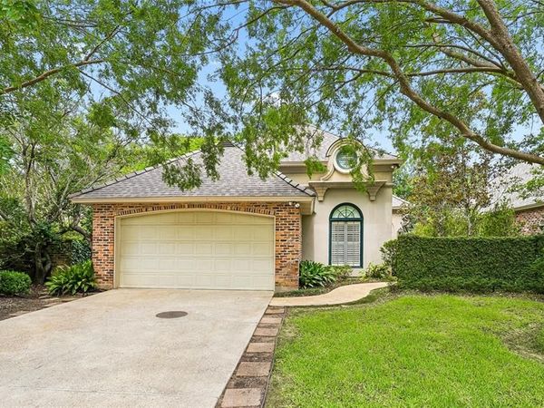 101 ORCHARD Row , Abita Springs, LA 70420