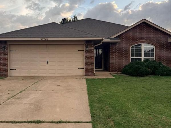 21925 Homesteaders Road, Edmond, OK 73012