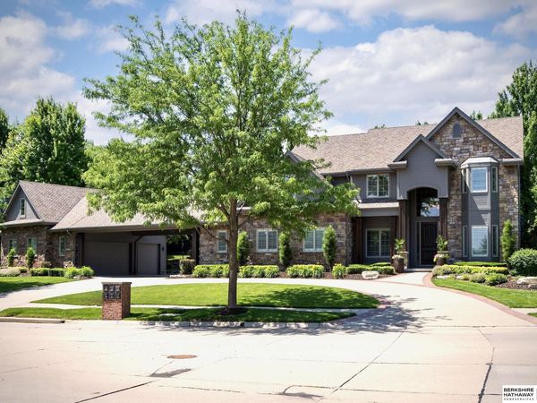 4950 S 176 Avenue, Omaha, NE 68135