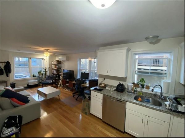 24 Beacon Pl, Unit 3, Somerville, MA 02143