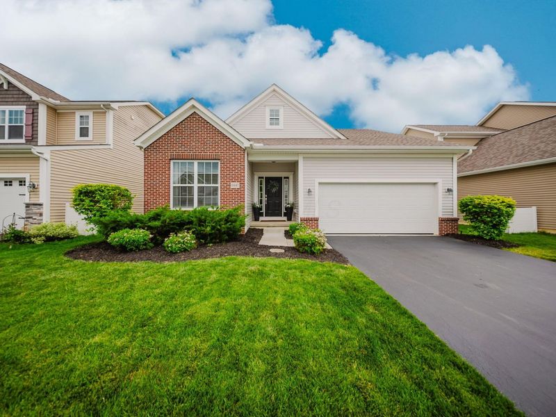 6847 Olde Dutch Road , Westerville, OH 43081 Photo 1