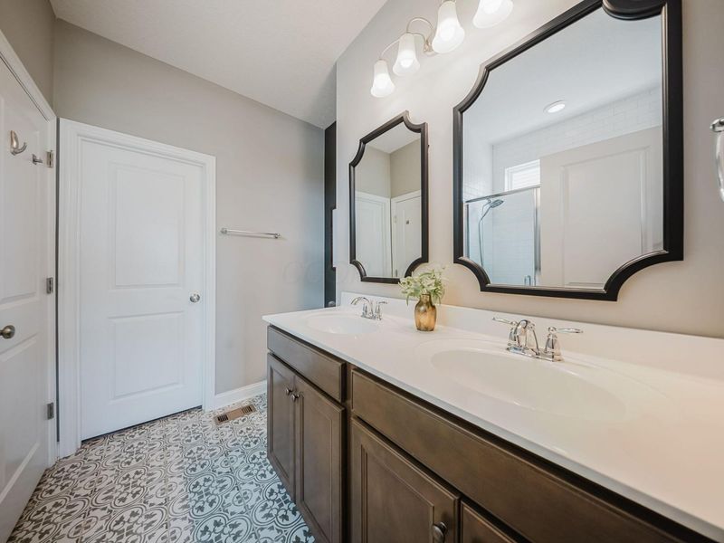 6847 Olde Dutch Road , Westerville, OH 43081 Photo 15