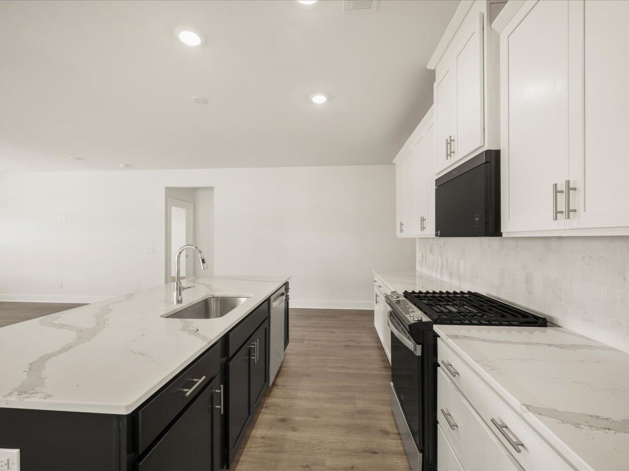 437 Radiant Blue Way Photo 9
