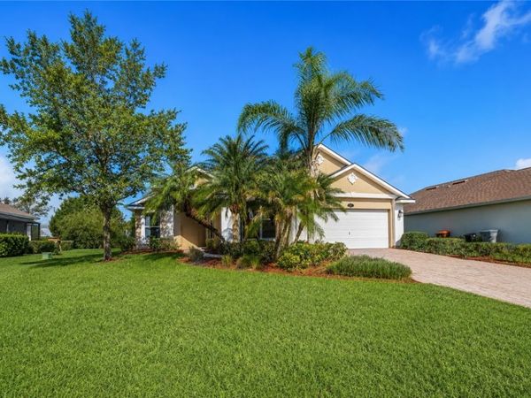635 Valencia Circle SW, Vero Beach, FL 32968