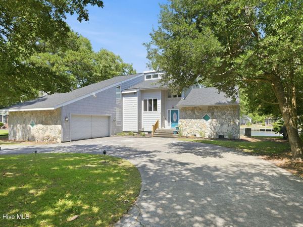 6106 Cardinal Drive, New Bern, NC 28560