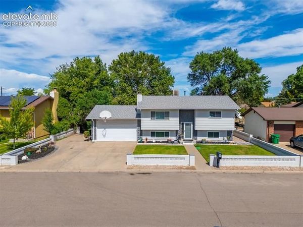 1256 20 1/2 Lane, Pueblo, CO 81006